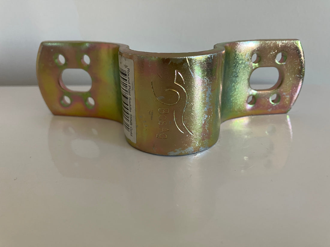 Saddle gate attachment